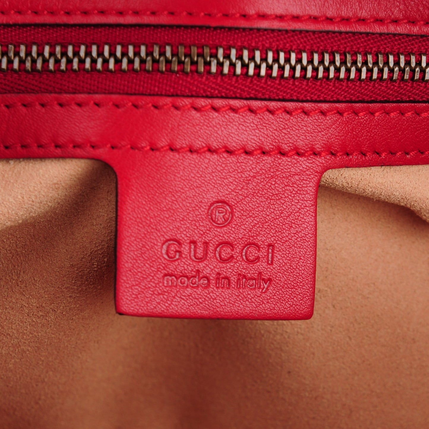 Calfskin Matelasse Small GG Marmont Shoulder Bag Hibiscus Red