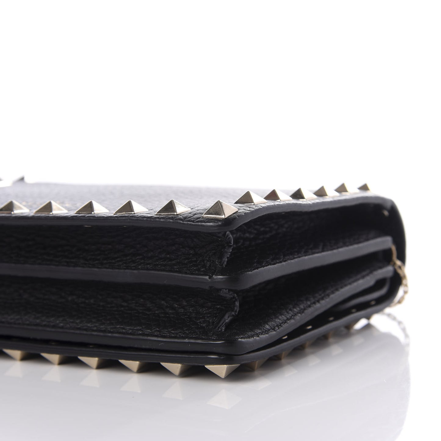 Pebbled Calfskin Rockstud Wallet on Chain Black