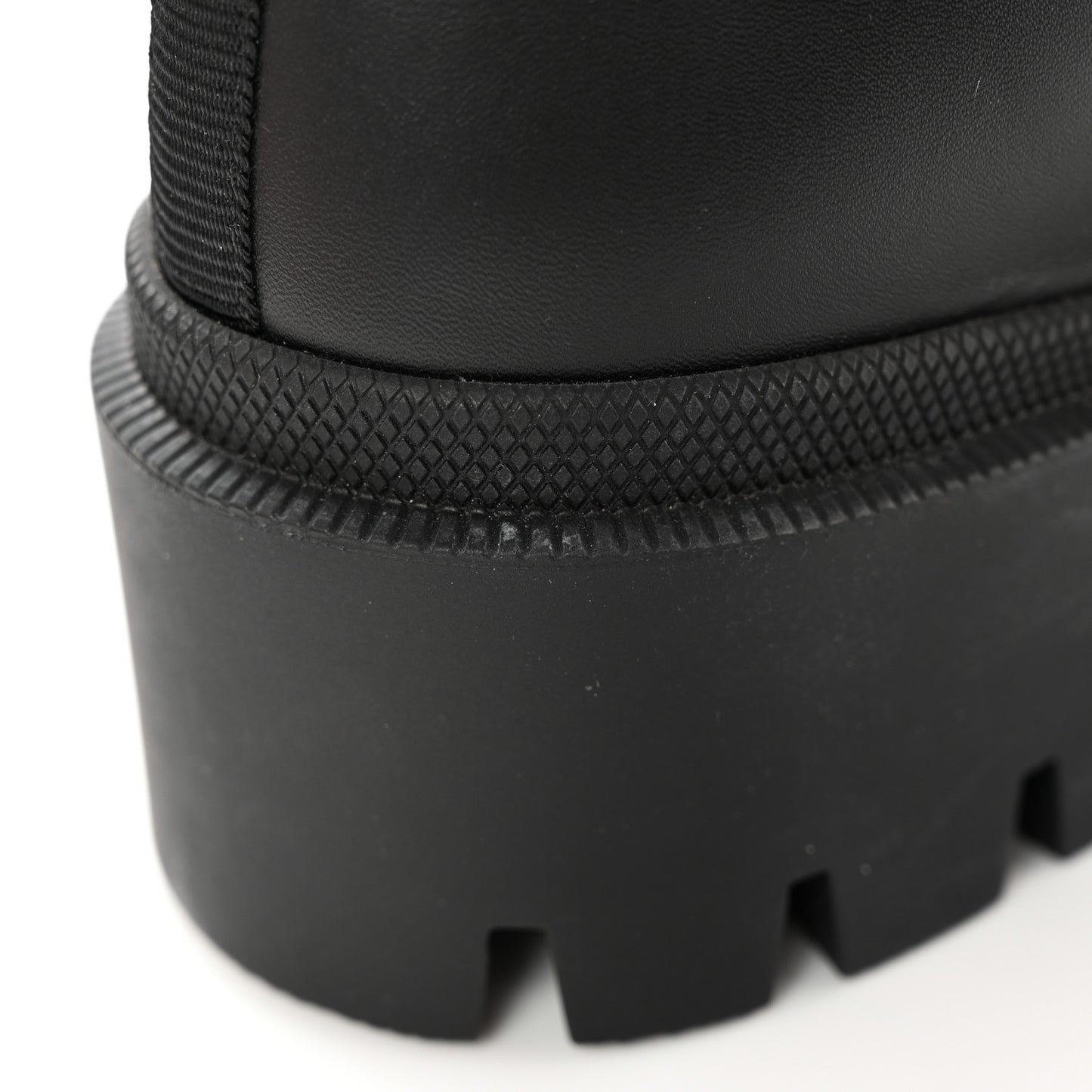 Calfskin Nappa Matelasse Frances Chelsea Boots 38.5 Black