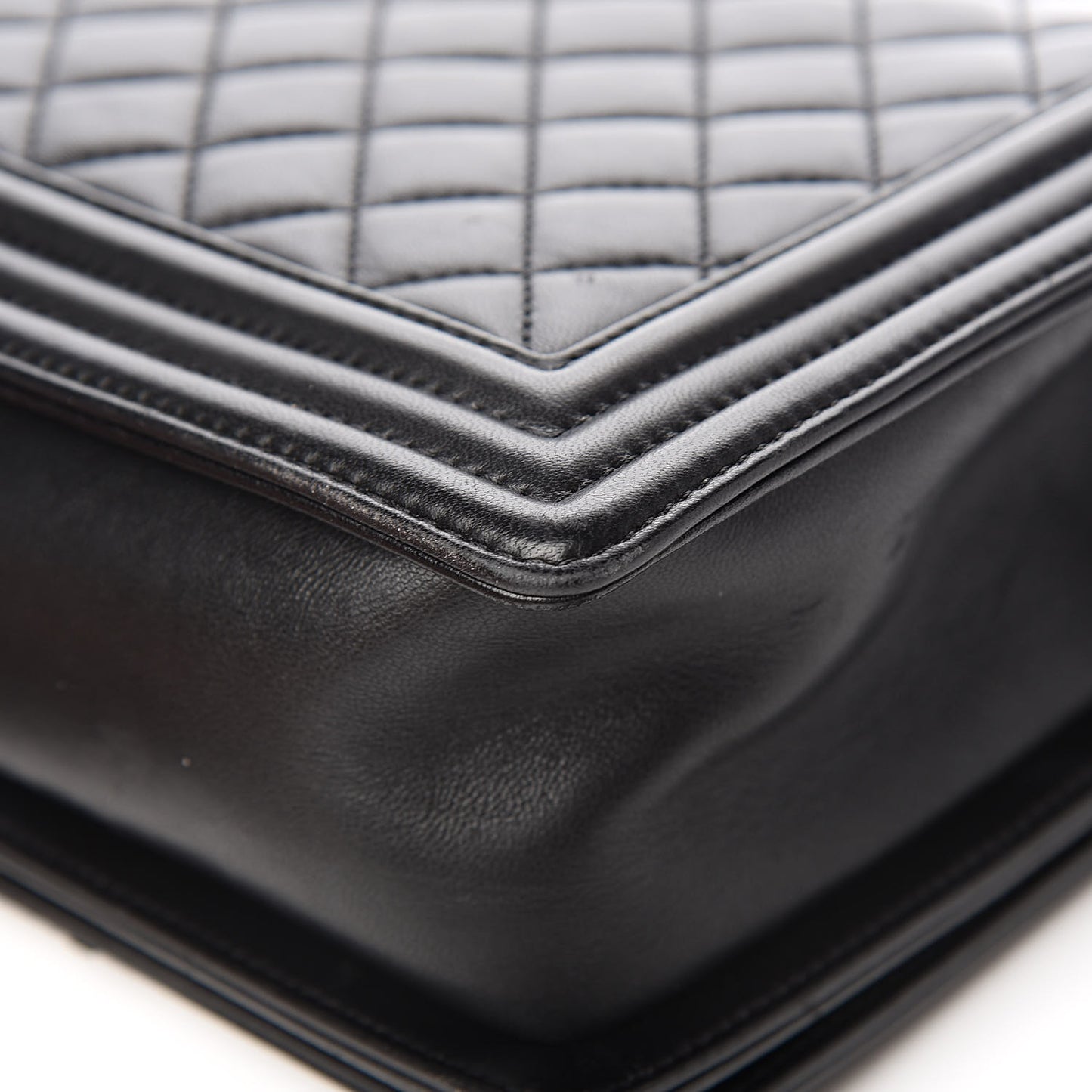 Lambskin Quilted New Medium Boy Flap Black