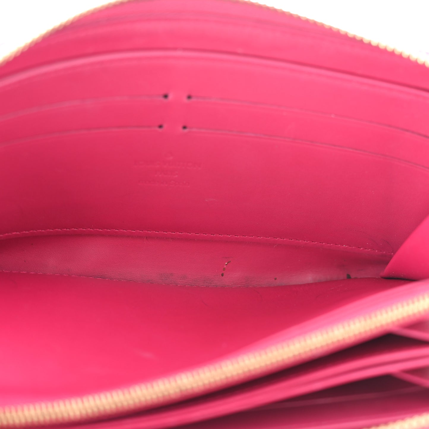 Vernis Zippy Wallet Fuchsia