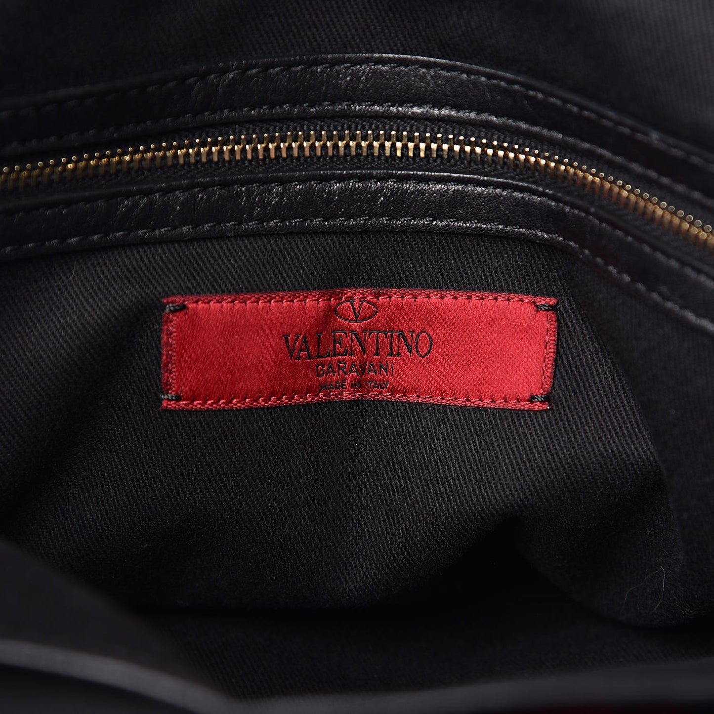 Vitello Rockstud Dome Satchel Black