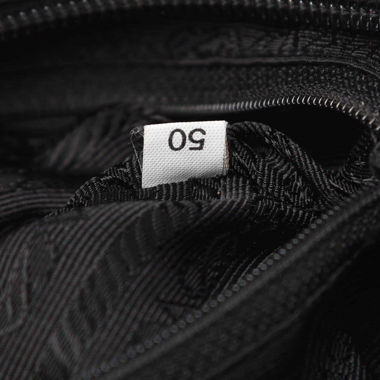 Nylon Vela Messenger Black
