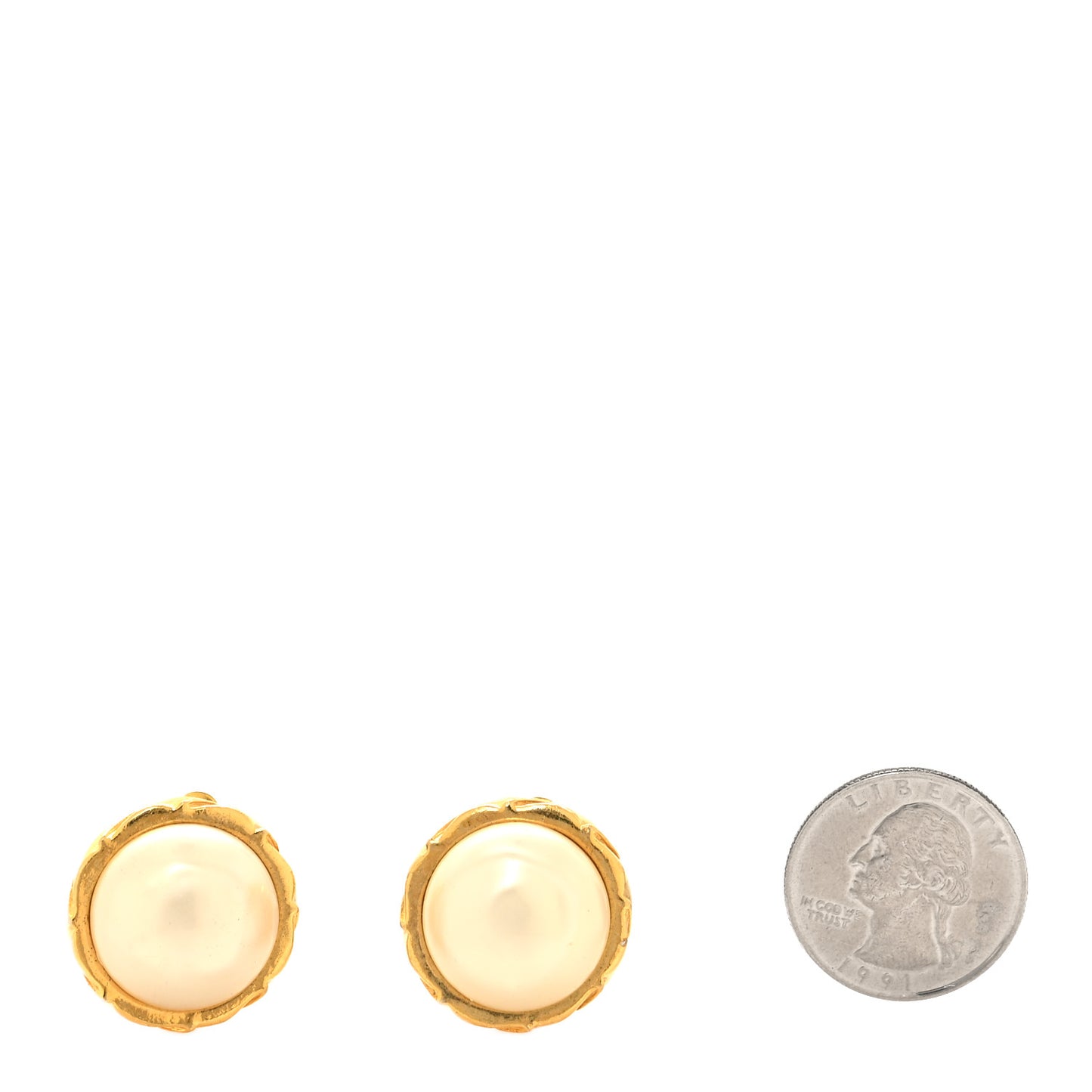 Pearl Round Clip On Earrings Gold