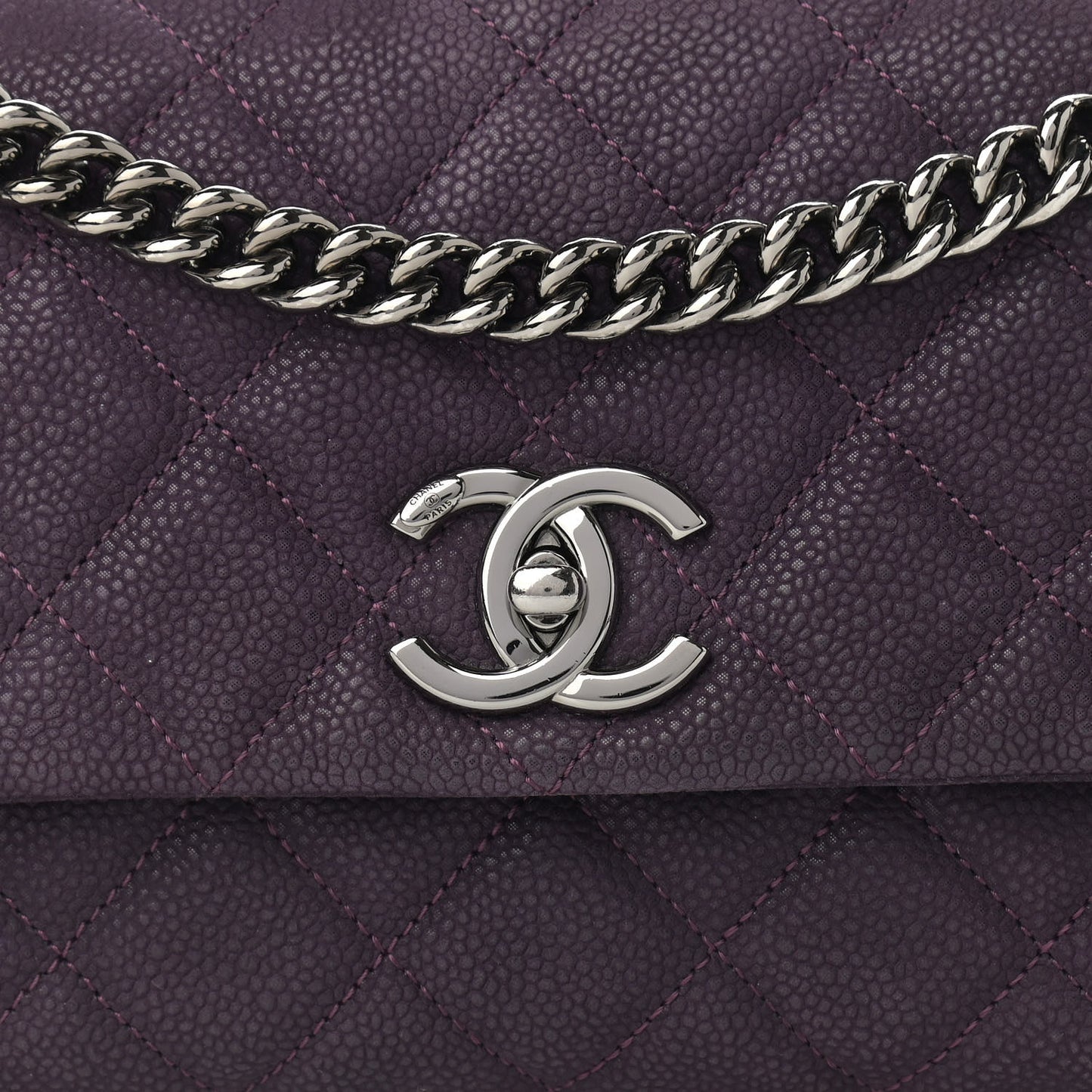 Iridescent Caviar Quilted Medium Lady Pearly Flap Plum