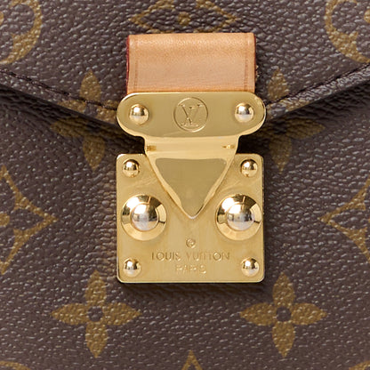 Louis Vuitton Monogram Pochette Metis 9 of 11