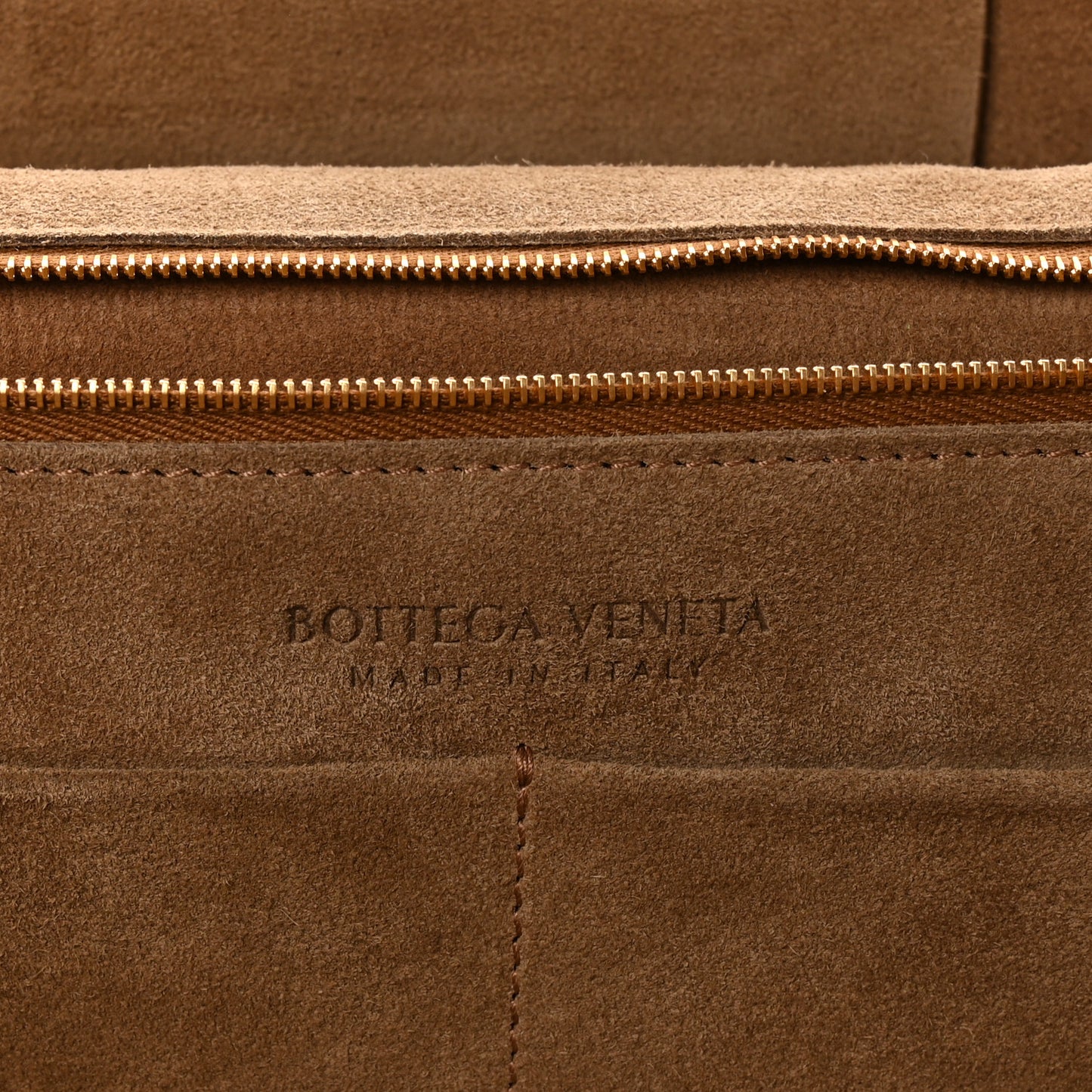 Suede Maxi Intrecciato Medium Arco Acorn