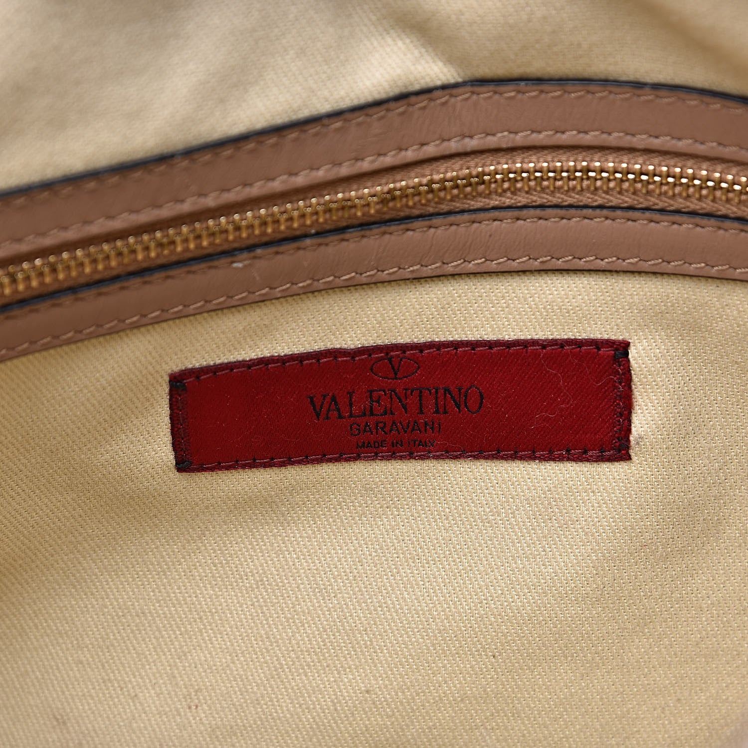 Valentino Garavani Vitello Large Rockstud Zip Wristlet Pouch Poudre 6 of 14