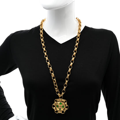 Chanel Crystal Gripoix Poured Glass Pendant Necklace Gold Green 2 of 8
