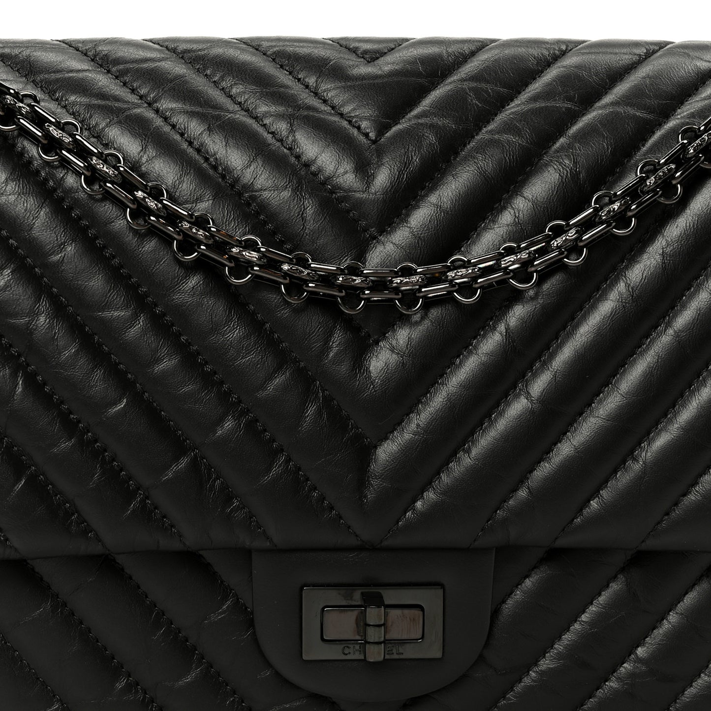 Aged Calfskin Chevron Quilted 2.55 Reissue 226 So Black