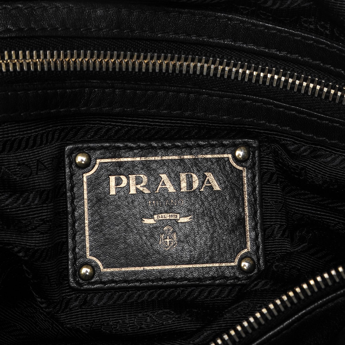 Soft Calf Shoulder Bag Nero Black