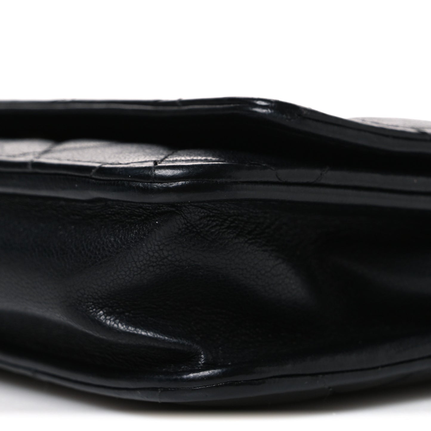 Lambskin Quilted Wallet On Chain WOC Black