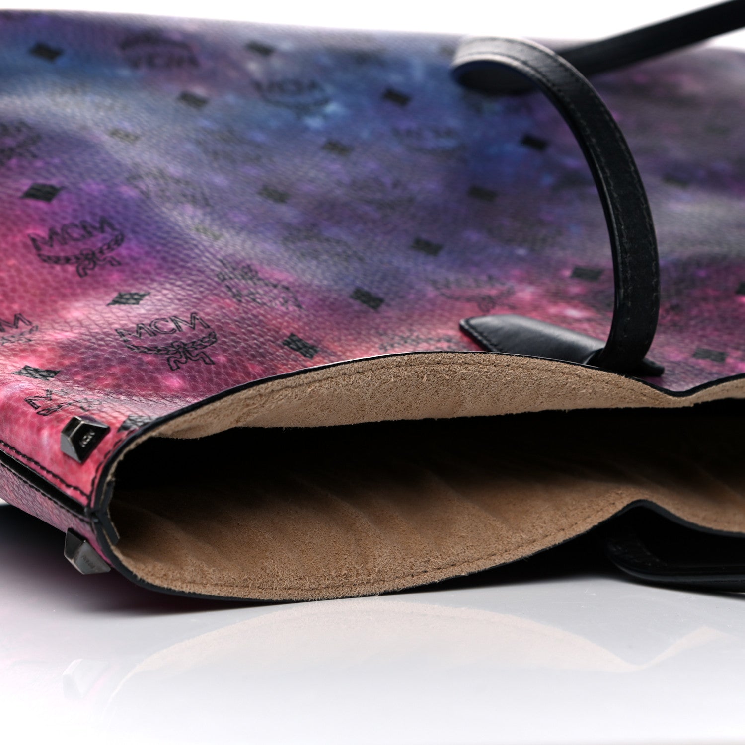 MCM Galaxy Visetos Medium Shopper Tote Multicolor 14 of 24