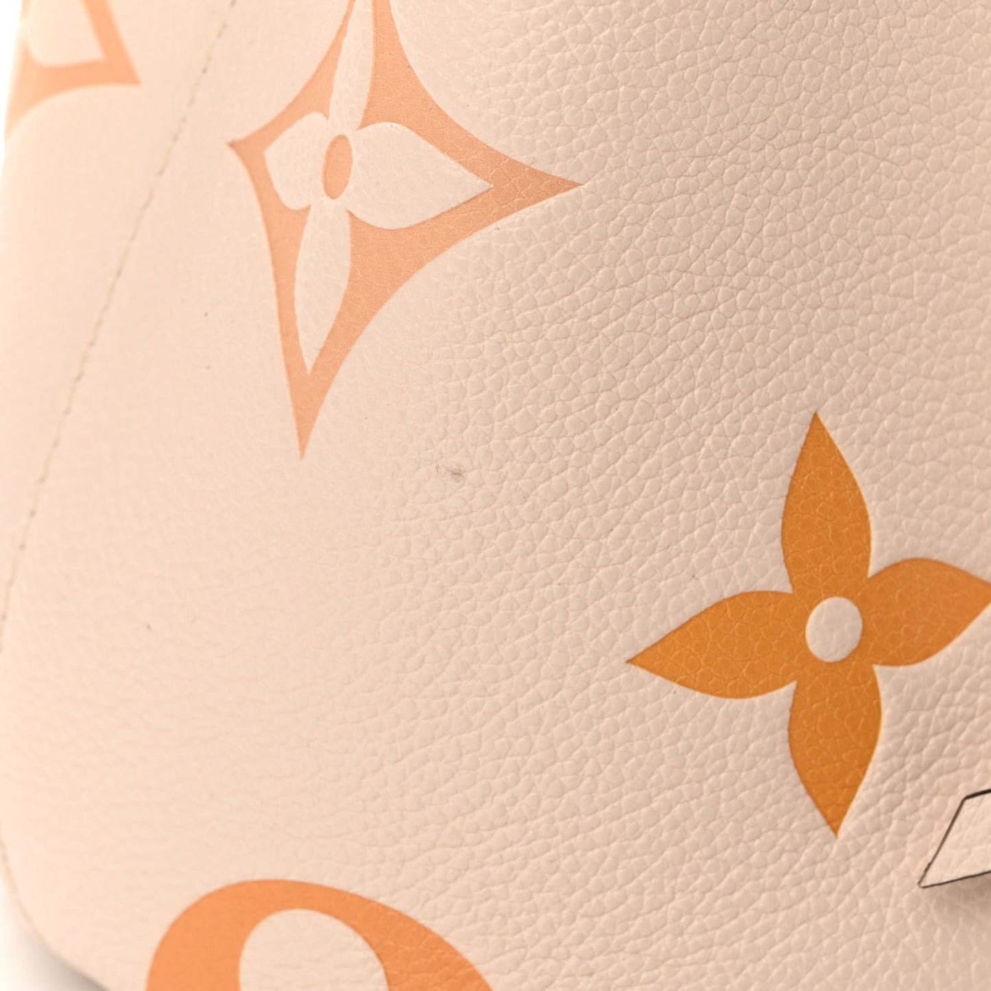Empreinte Monogram Giant By The Pool Neonoe BB Cream Saffron