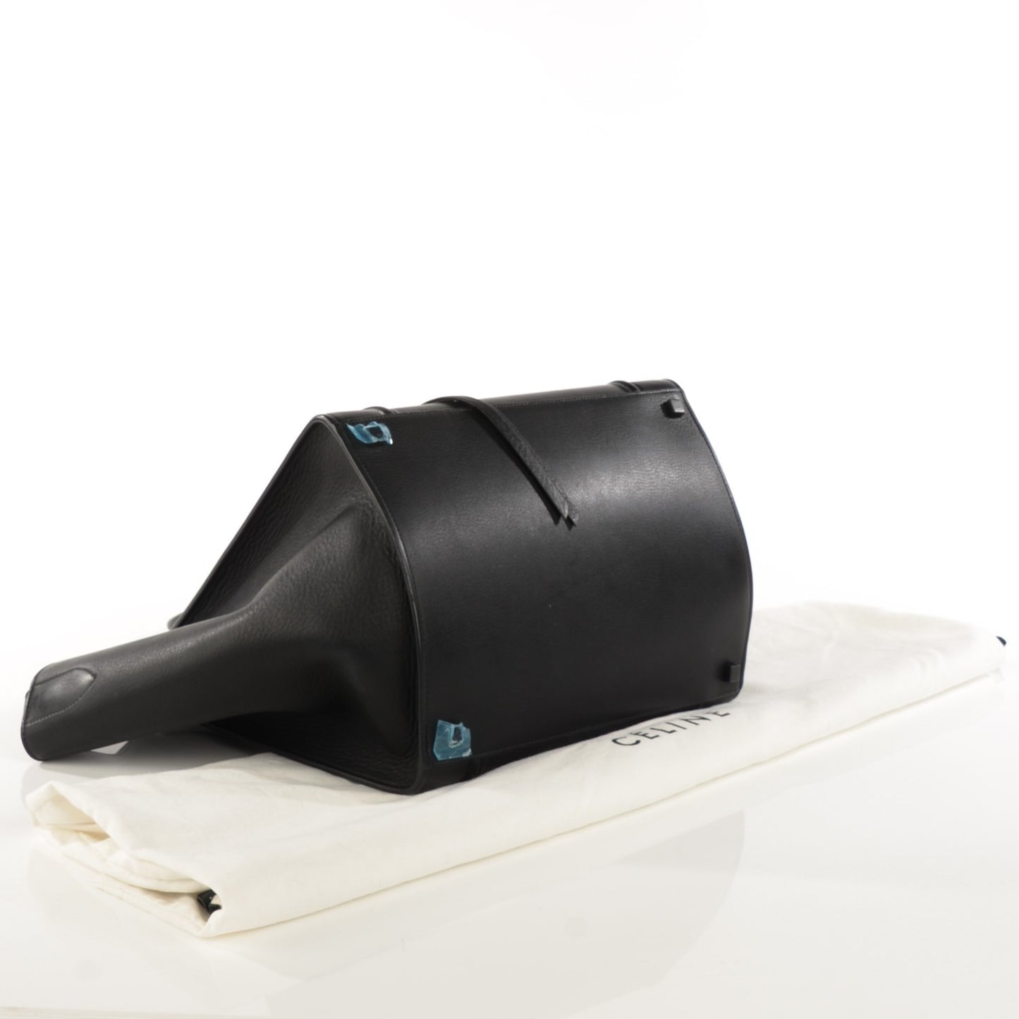 Supple Calfskin Medium Phantom Luggage Black