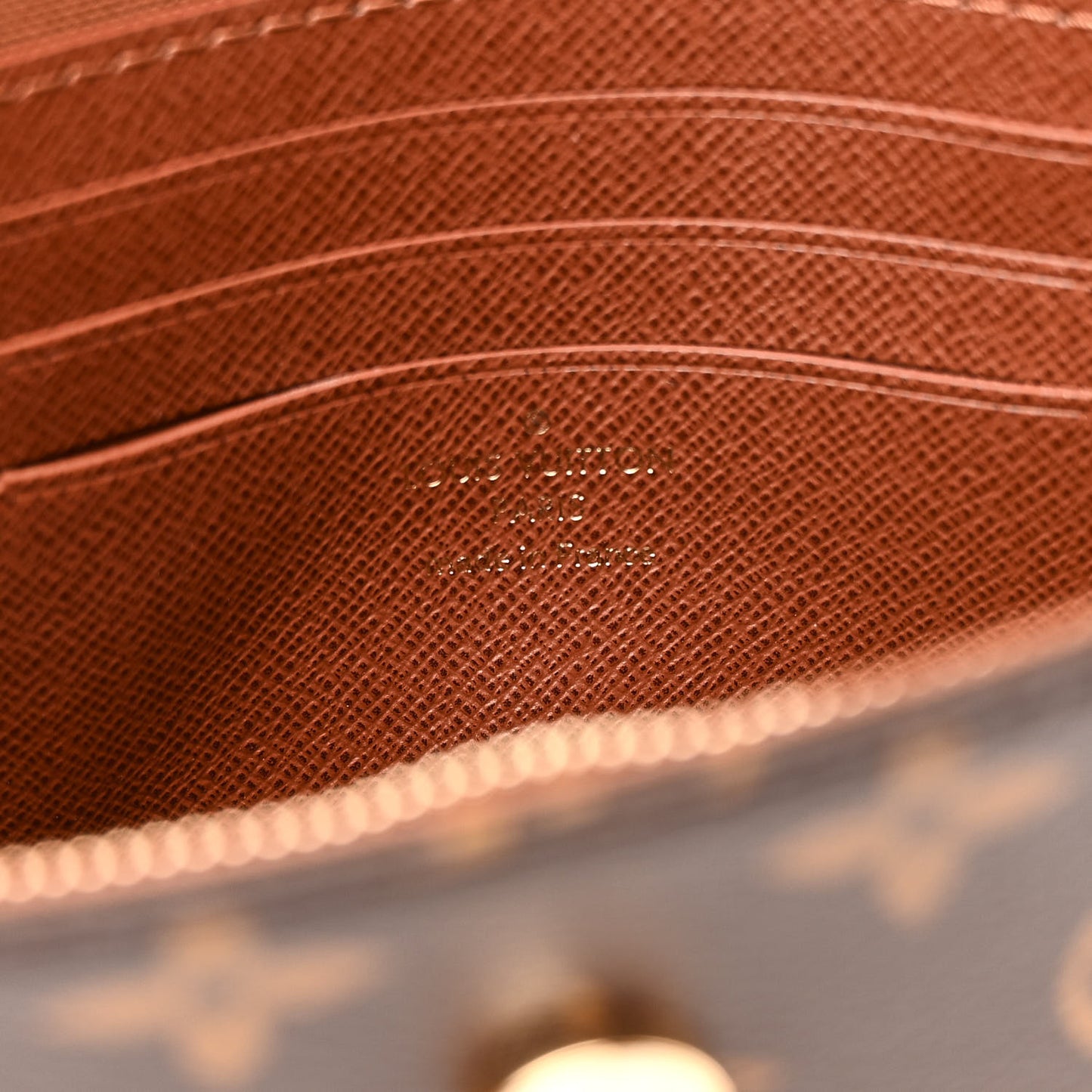 Monogram Ivy Wallet On Chain