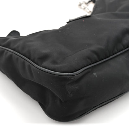 Prada Nylon Re-Edition 2005 Shoulder Bag Black 13 of 16