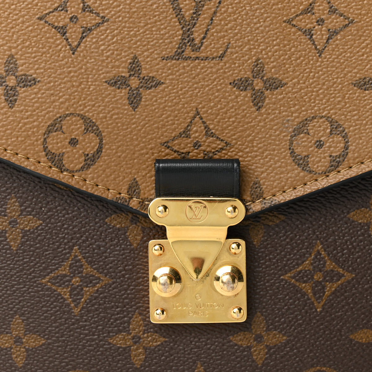 Reverse Monogram Pochette Metis