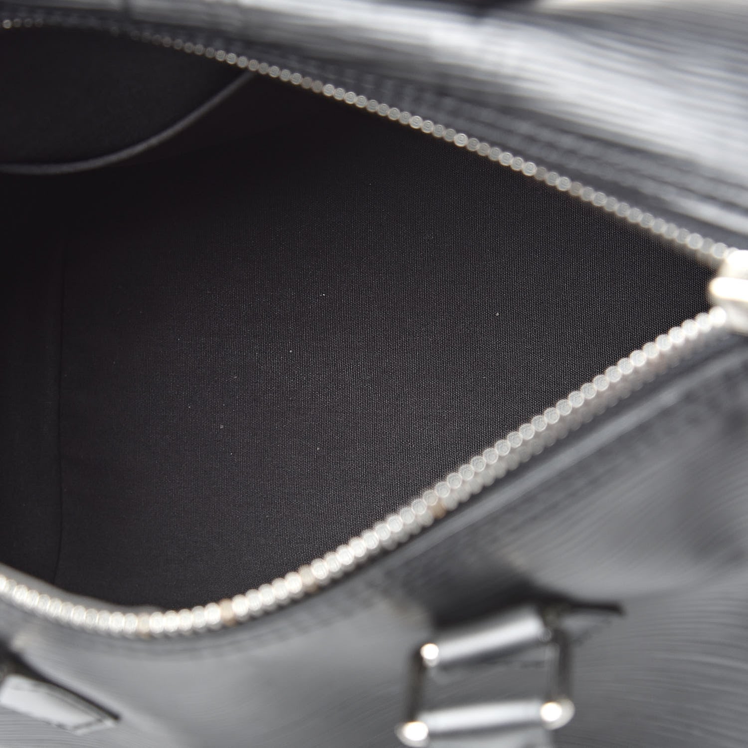 Louis Vuitton Epi Speedy 25 Black 5 of 17