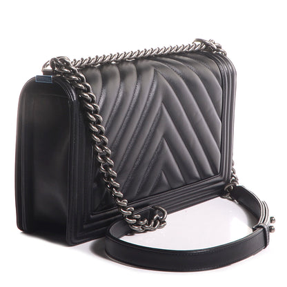 Chanel Calfskin Chevron New Medium Boy Flap Black 3 of 7