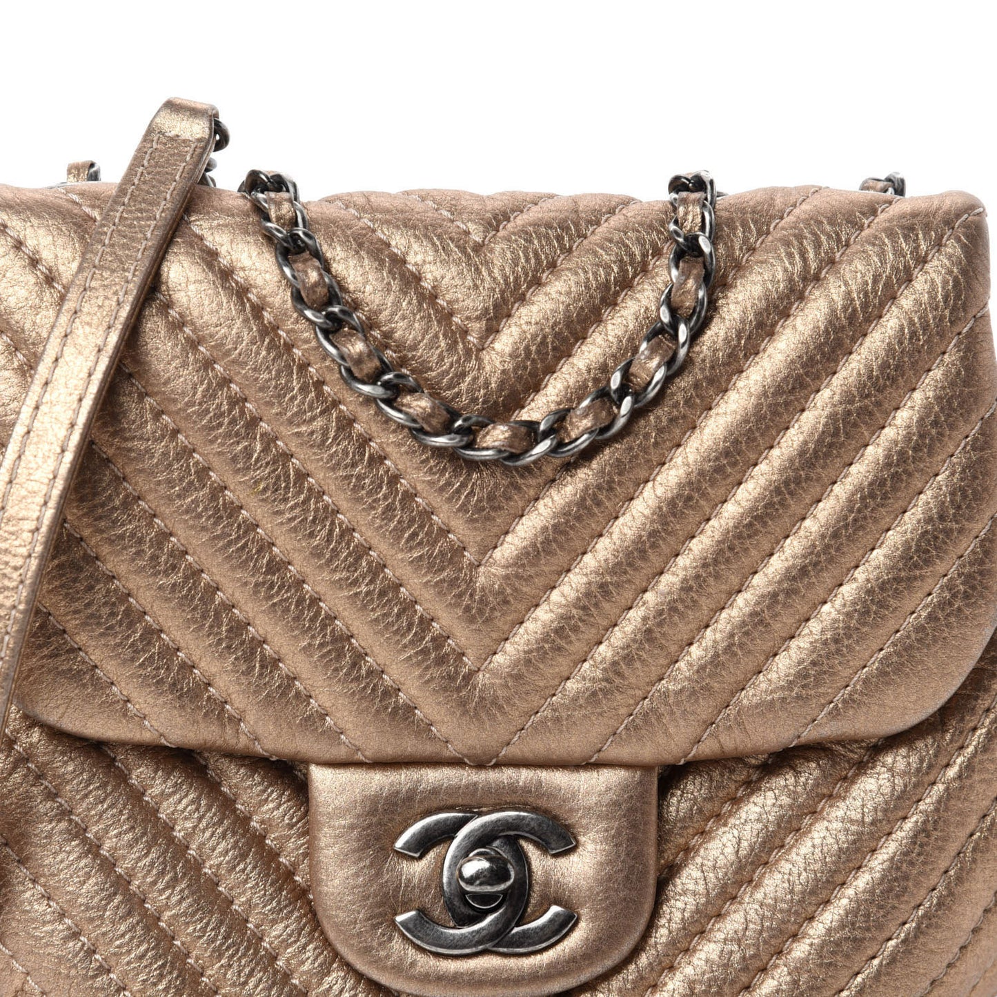 Metallic Aged Calfskin Chevron Small Bubble CC Flap Gold