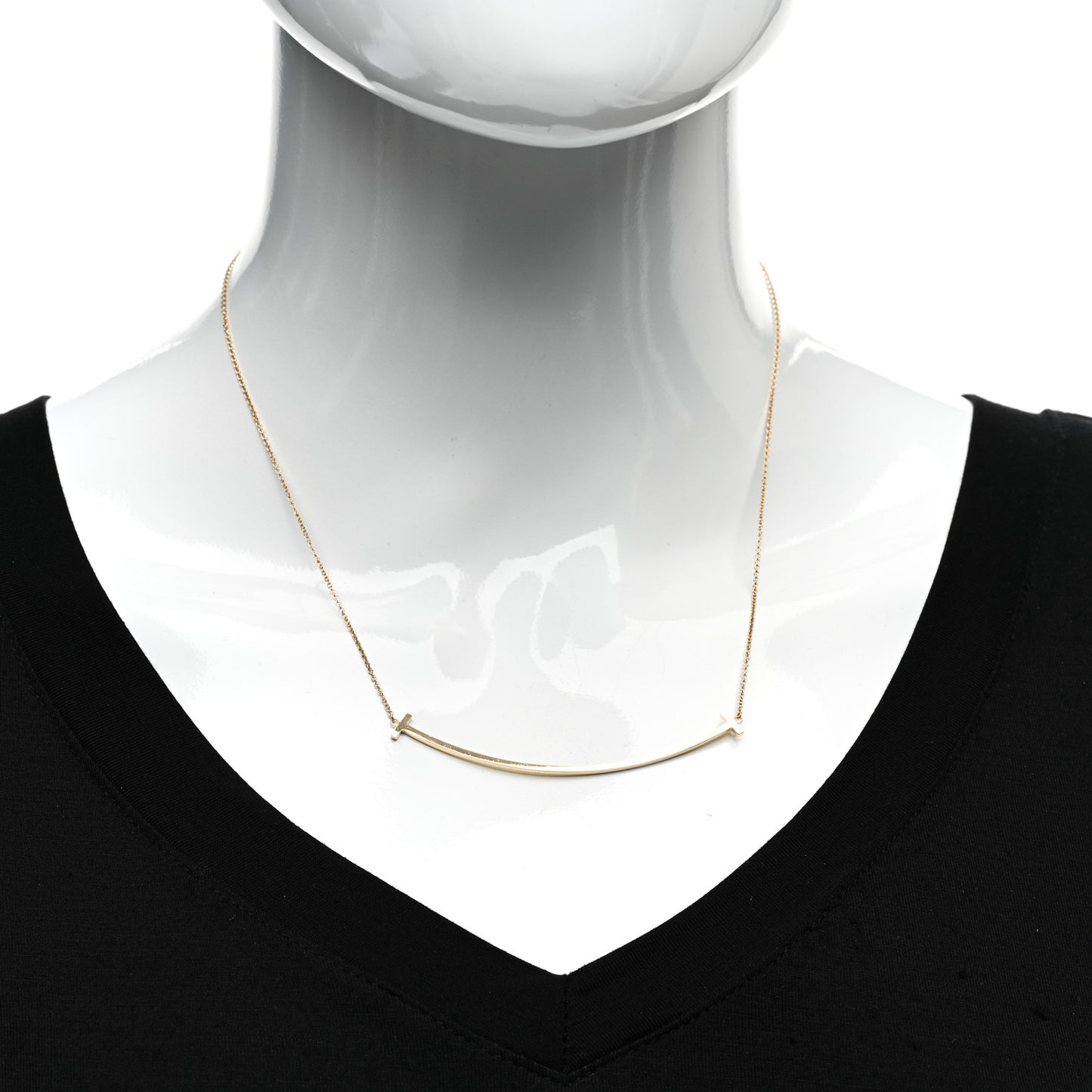 18K Yellow Gold Large T Smile Pendant Necklace
