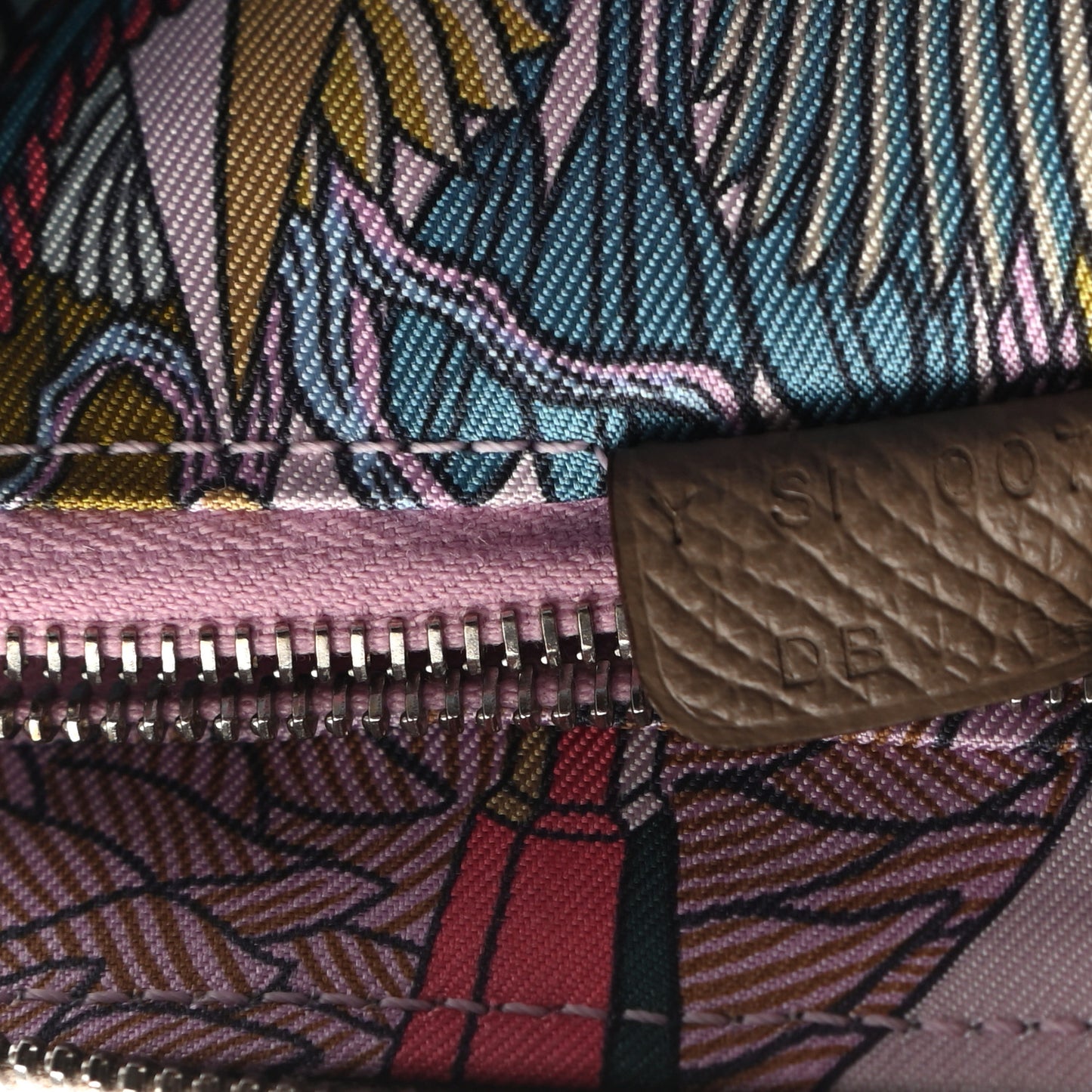 Epsom Silk'in Compact Wallet Etoupe