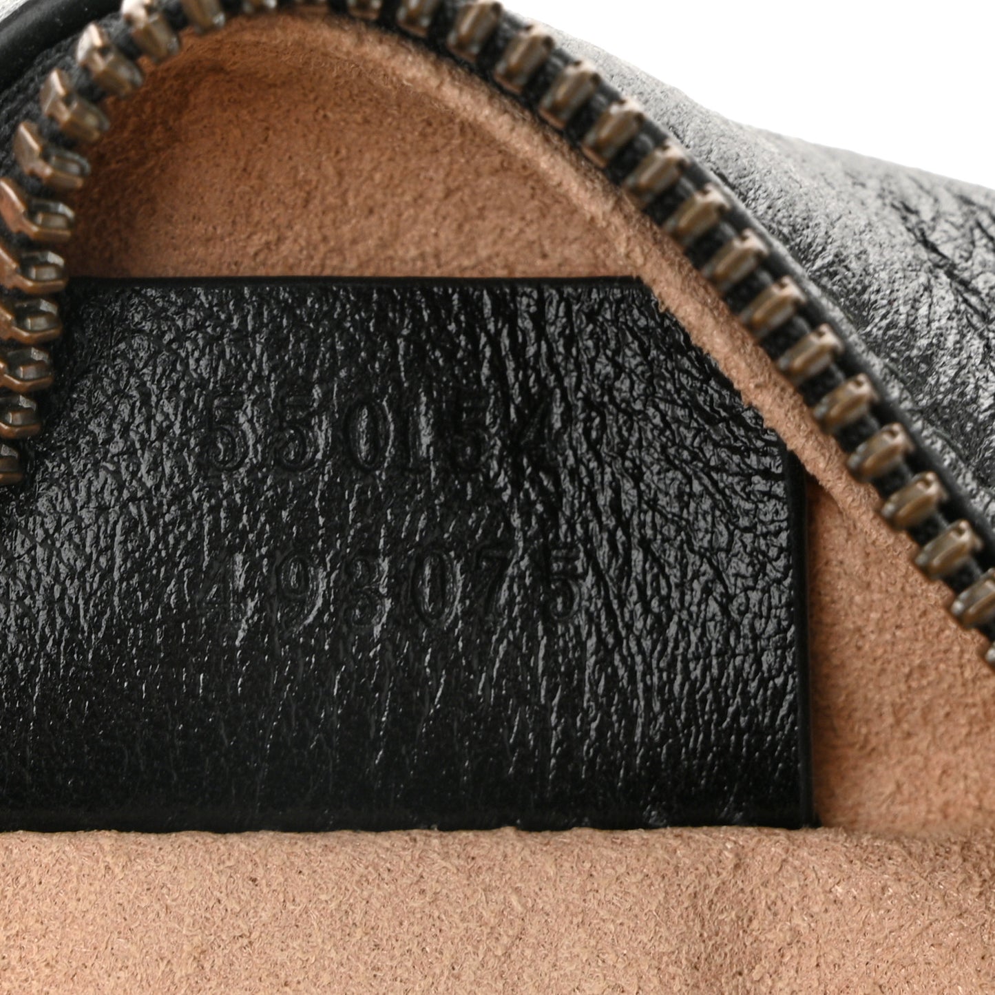 Azalea Calfskin Matelasse Heart Mini GG Marmont Round Shoulder Bag Black