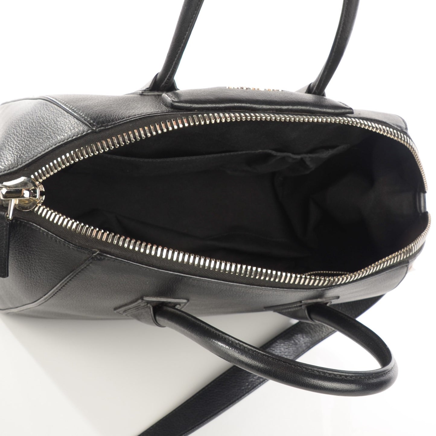 Sugar Goatskin Medium Antigona Black