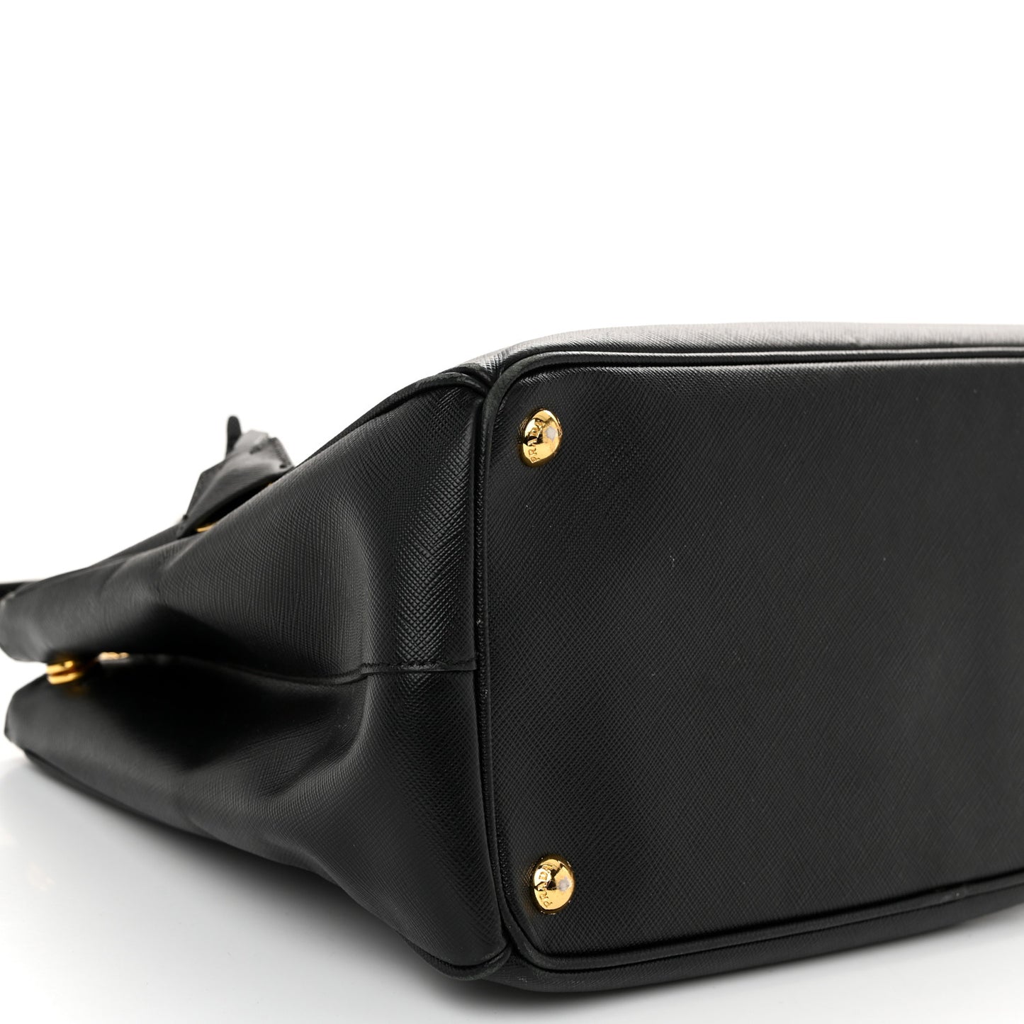 Saffiano Medium Galleria Double Zip Tote Black