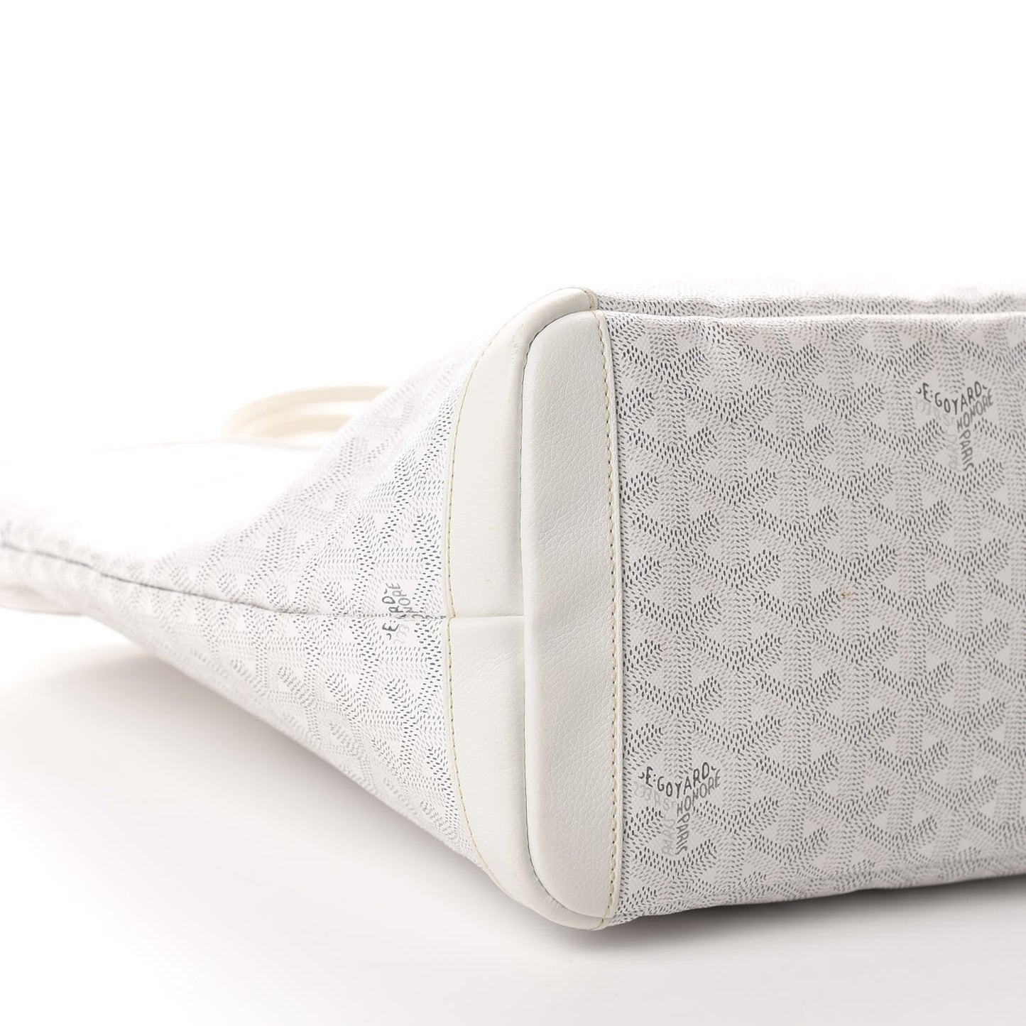Goyardine Artois MM White