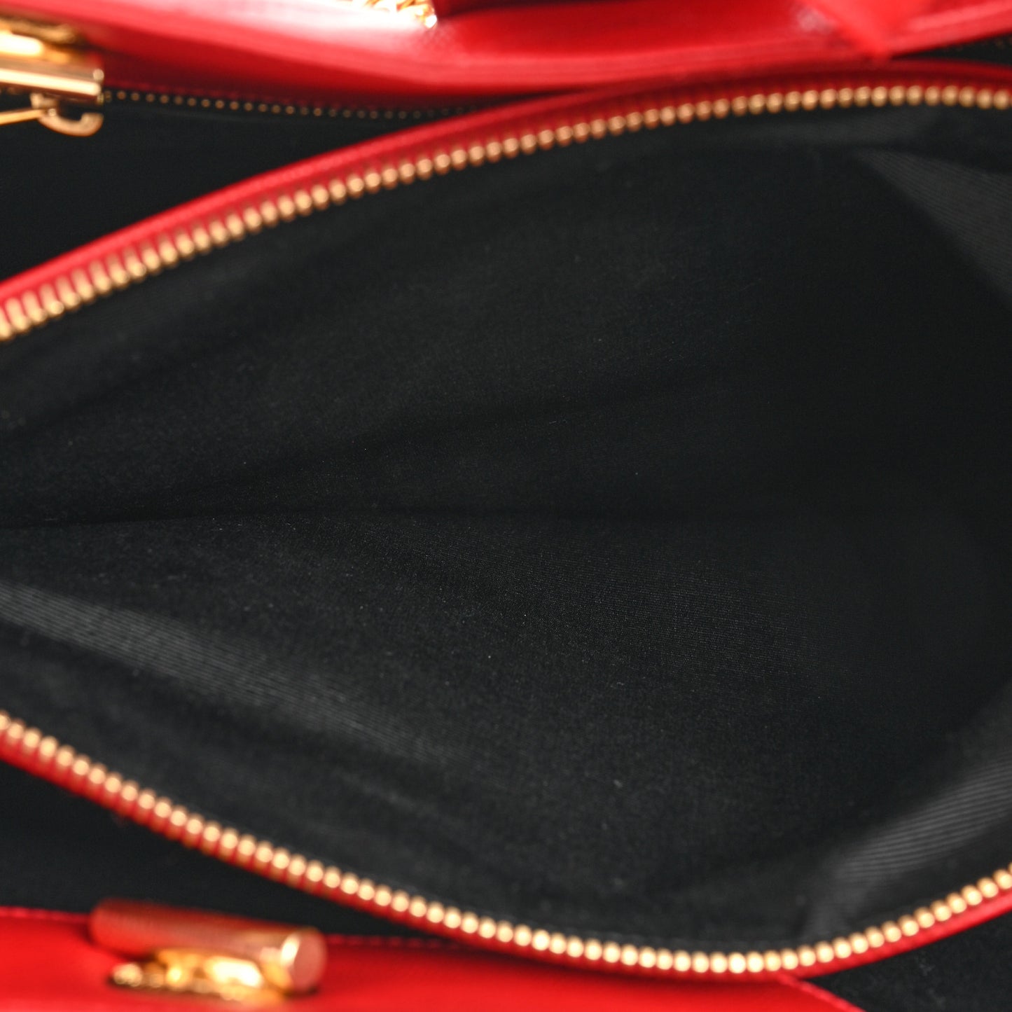 Grain De Poudre Matelasse Chevron Monogram Shopping Bag Red