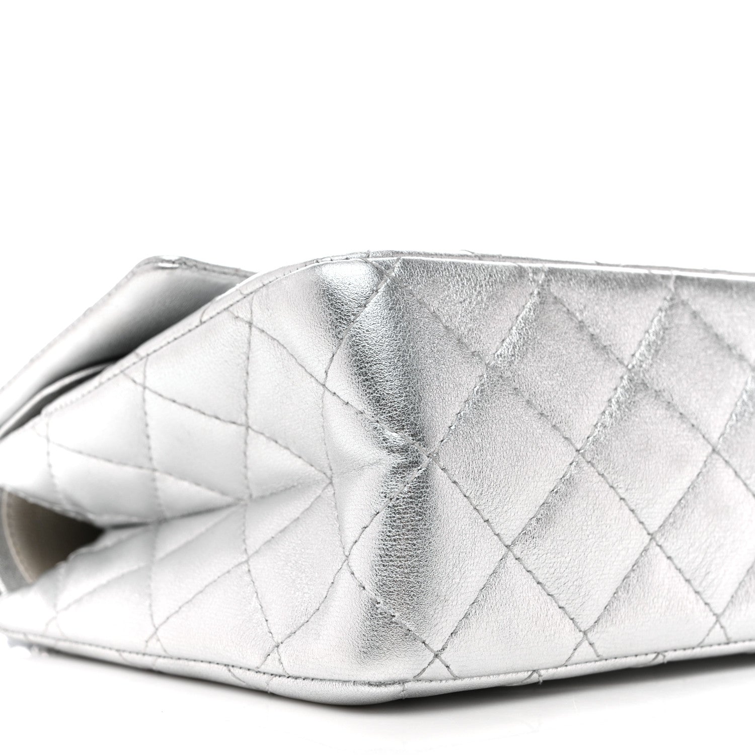 Chanel Metallic Lambskin Quilted 2.55 Reissue 226 Flap Silver 9 of 10