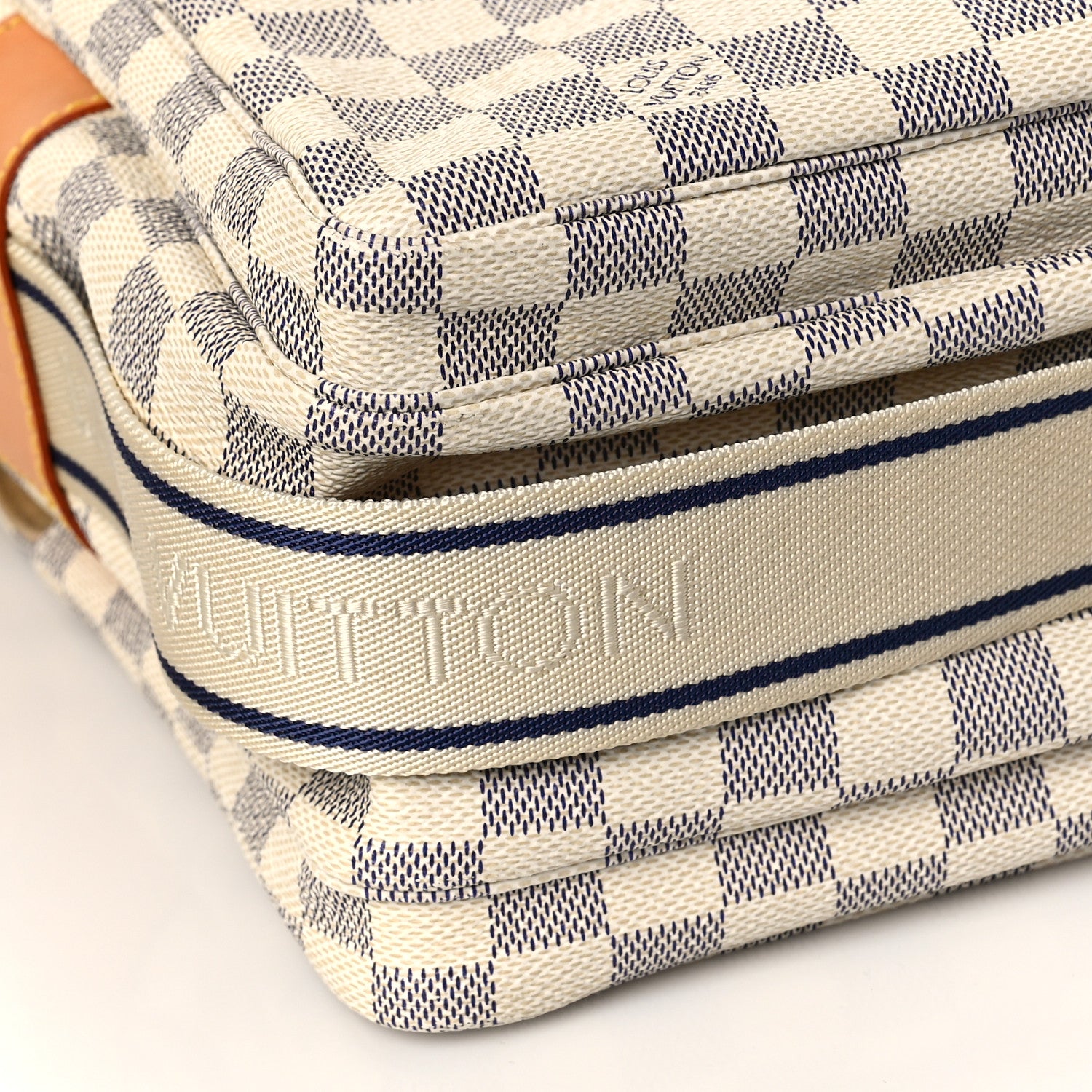 Louis Vuitton Damier Azur Naviglio 7 of 8