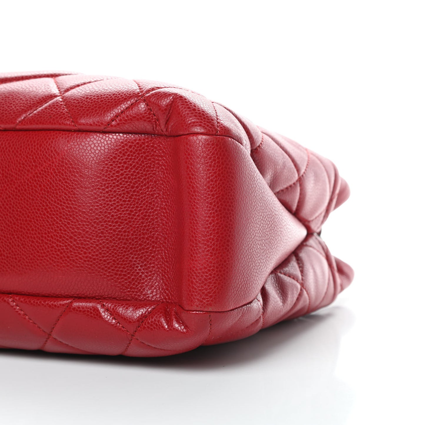 Caviar Quilted Timeless CC Soft Tote Red