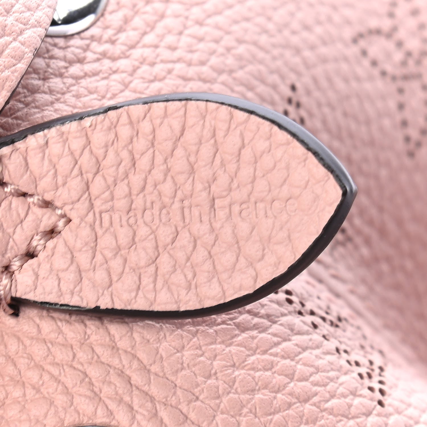 Louis Vuitton Mahina Bella Magnolia 8 of 10