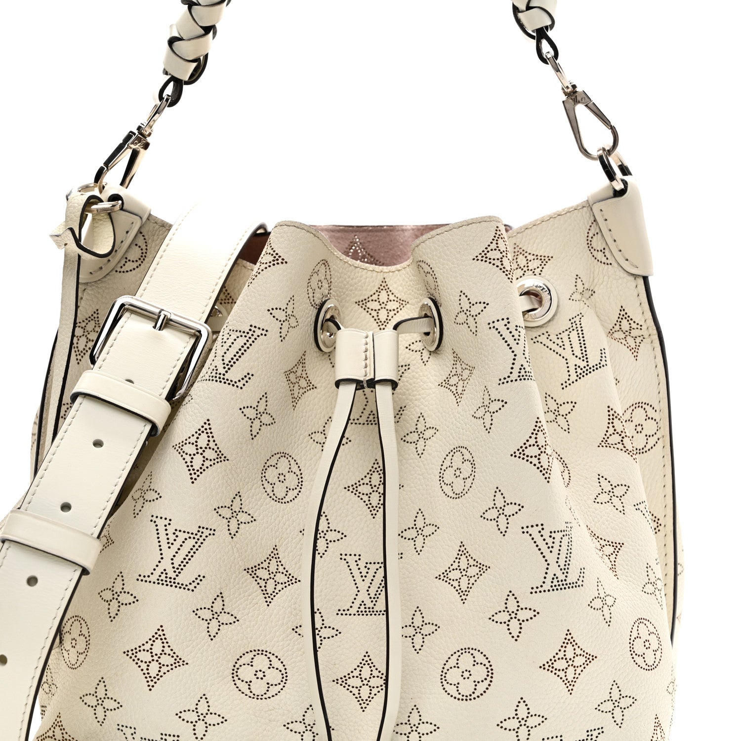 Louis Vuitton Mahina Muria Snow White 7 of 9