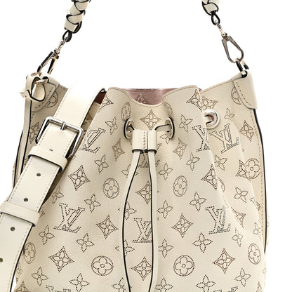 Louis Vuitton Mahina Muria Snow White 7 of 9