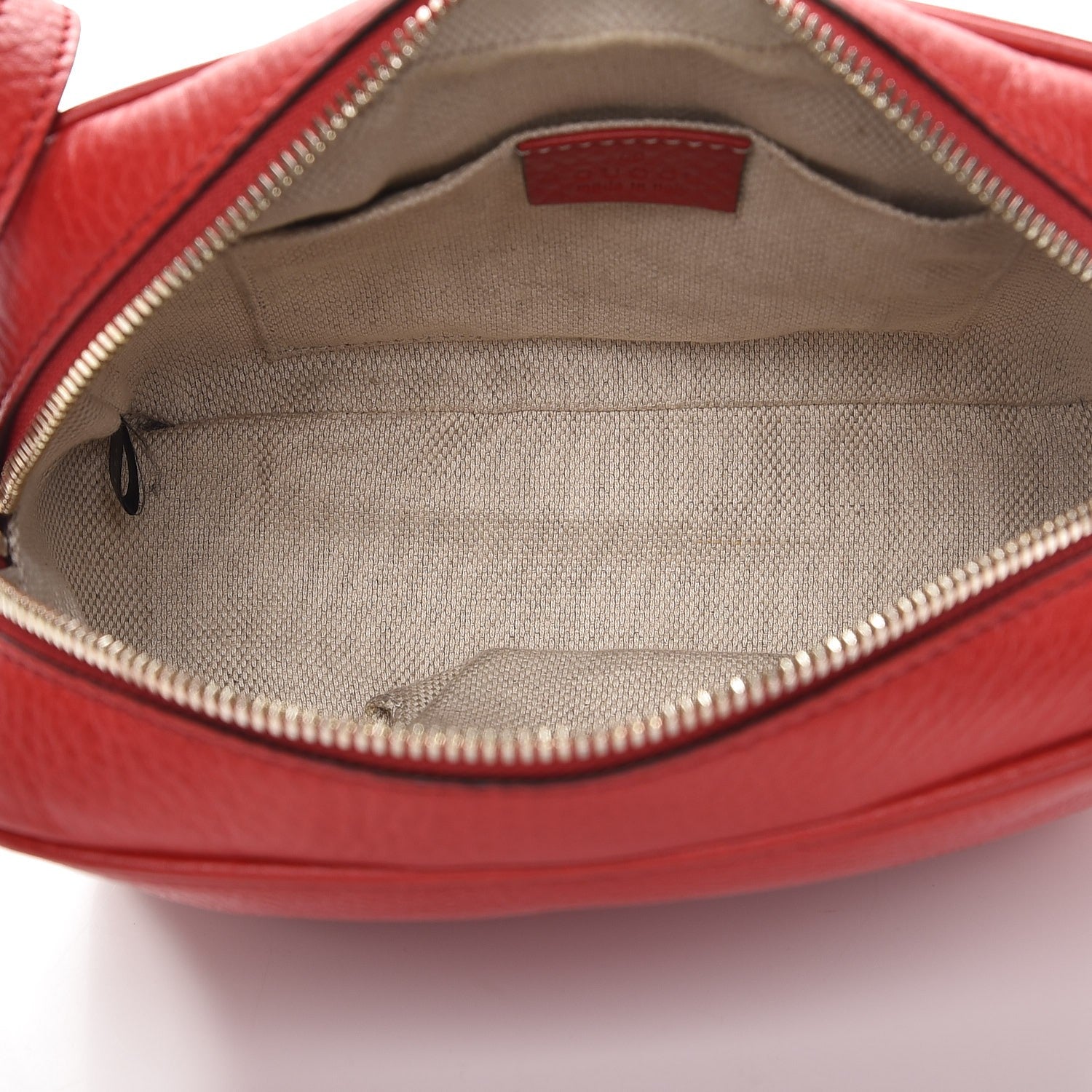 Gucci Pebbled Calfskin Small Soho Disco Bag Tabasco Red 5 of 8