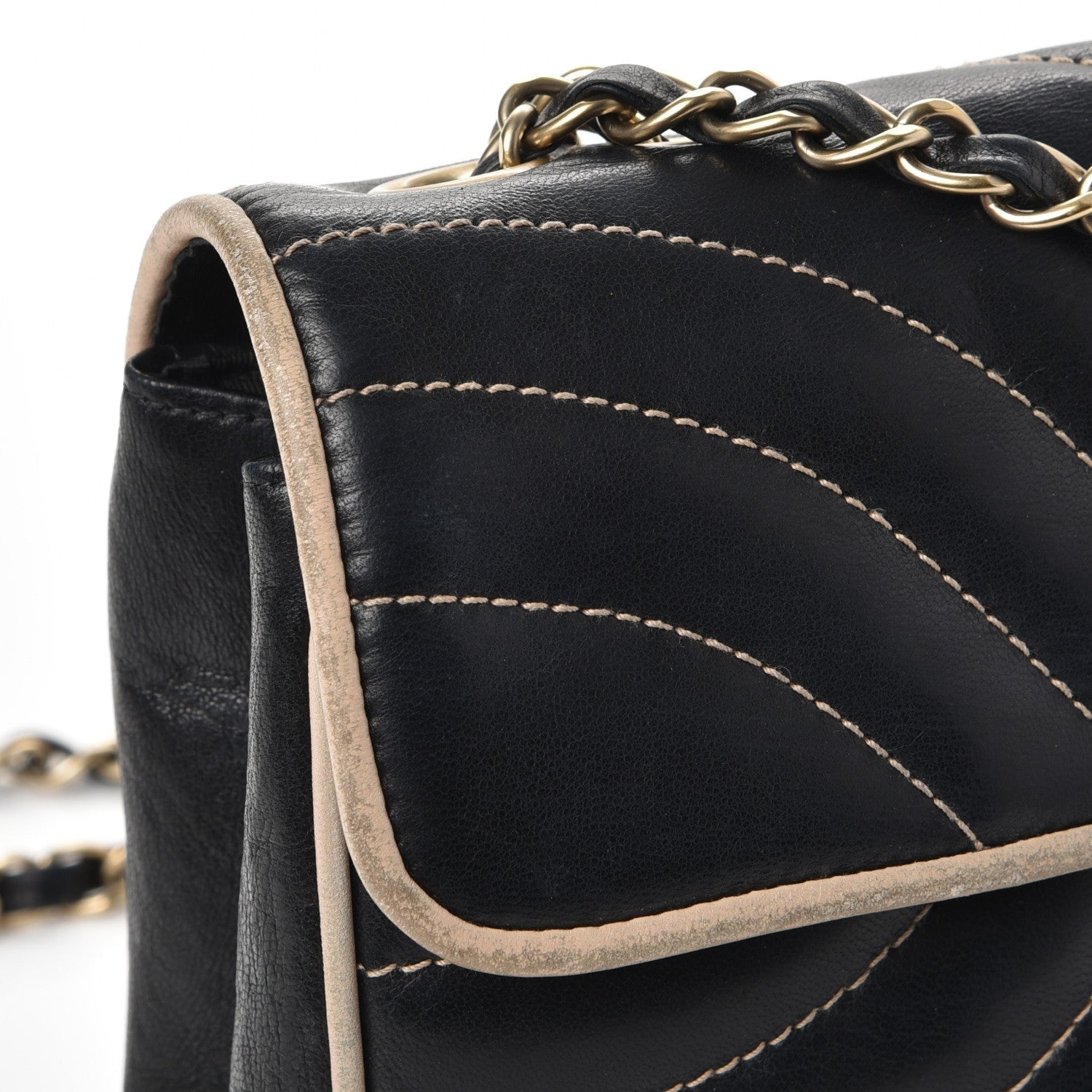 Chanel Lambskin Small Chevron Flap Black Beige 12 of 16