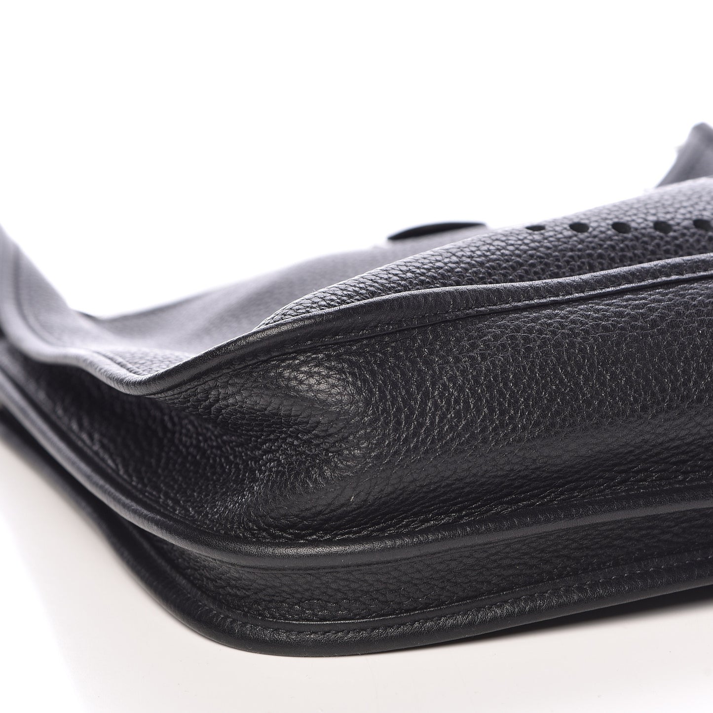 Taurillon Clemence Evelyne III PM Black