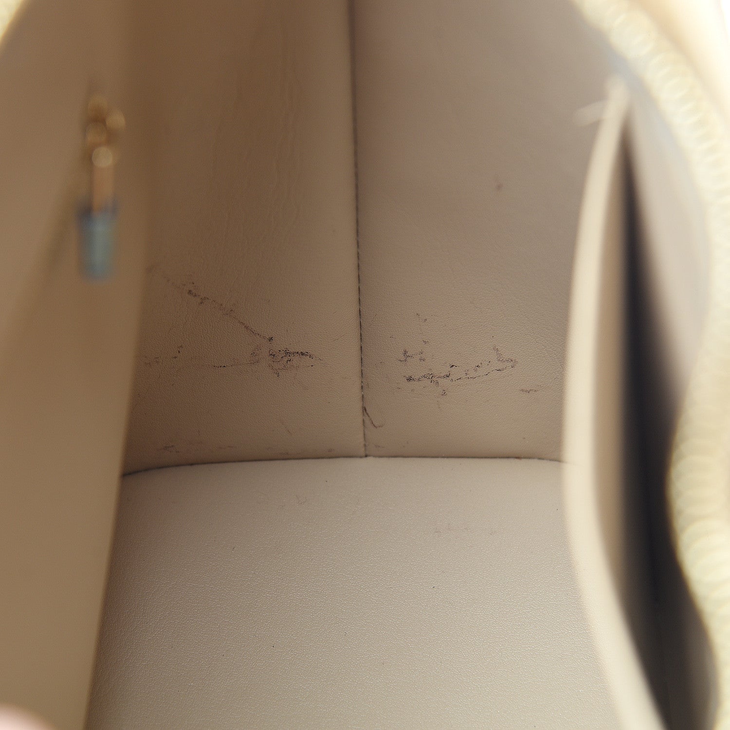 Louis Vuitton Vernis Houston Beige 11 of 22