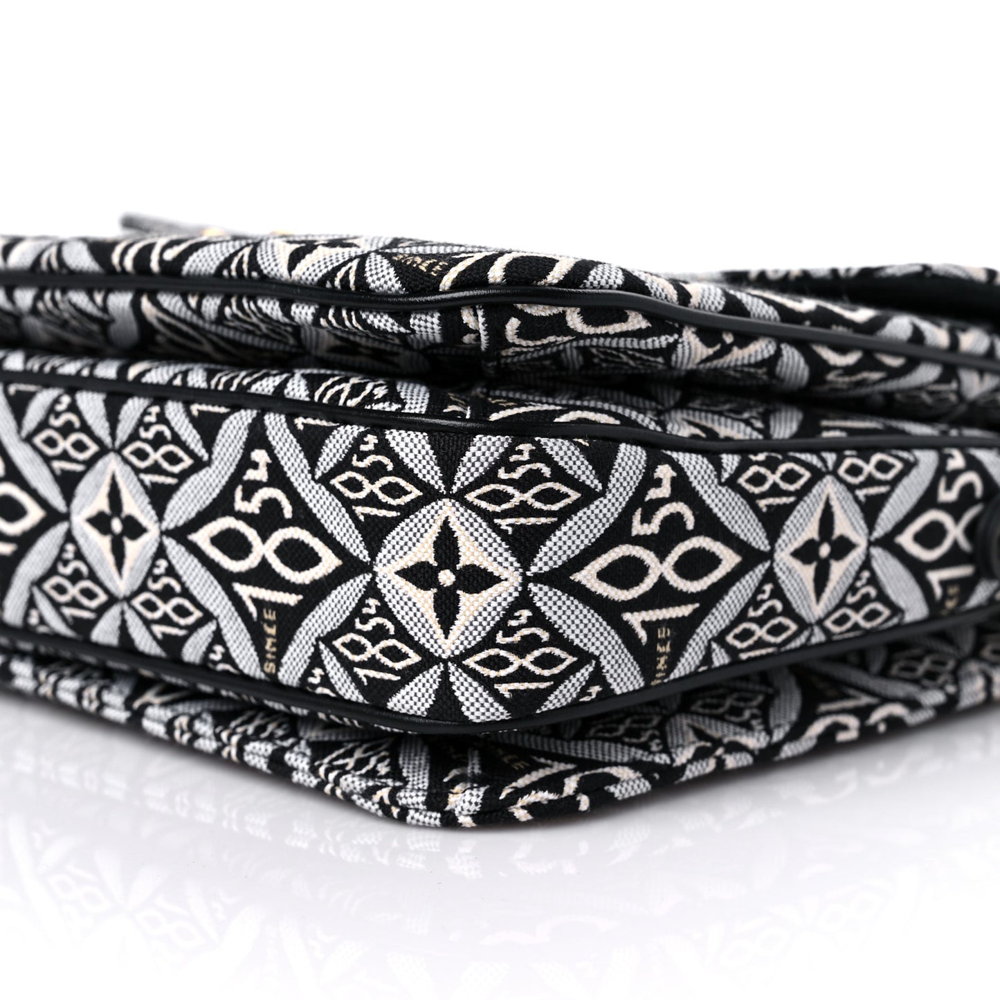 Jacquard Since 1854 Pochette Metis Grey