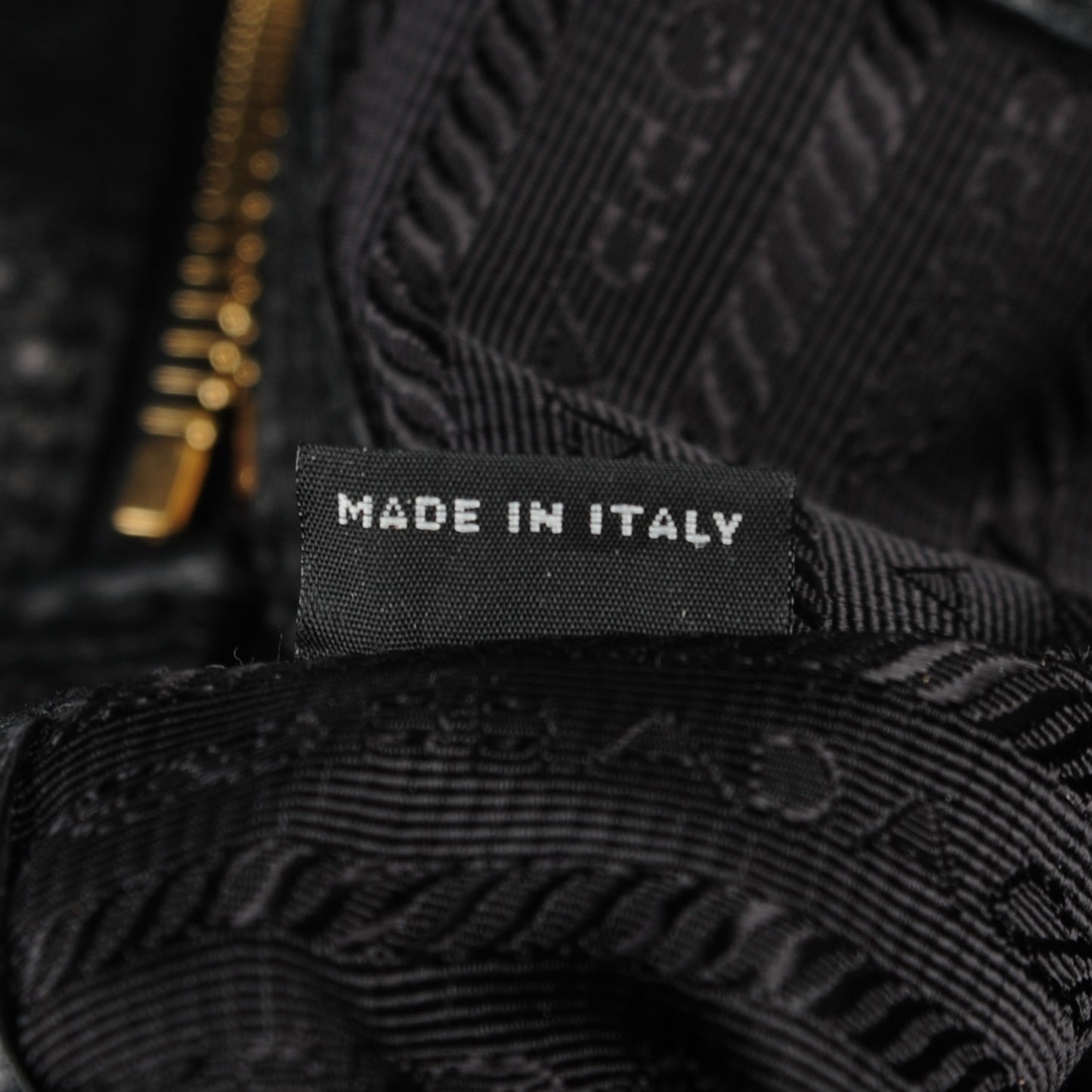 Vitello Daino Tote Nero Black