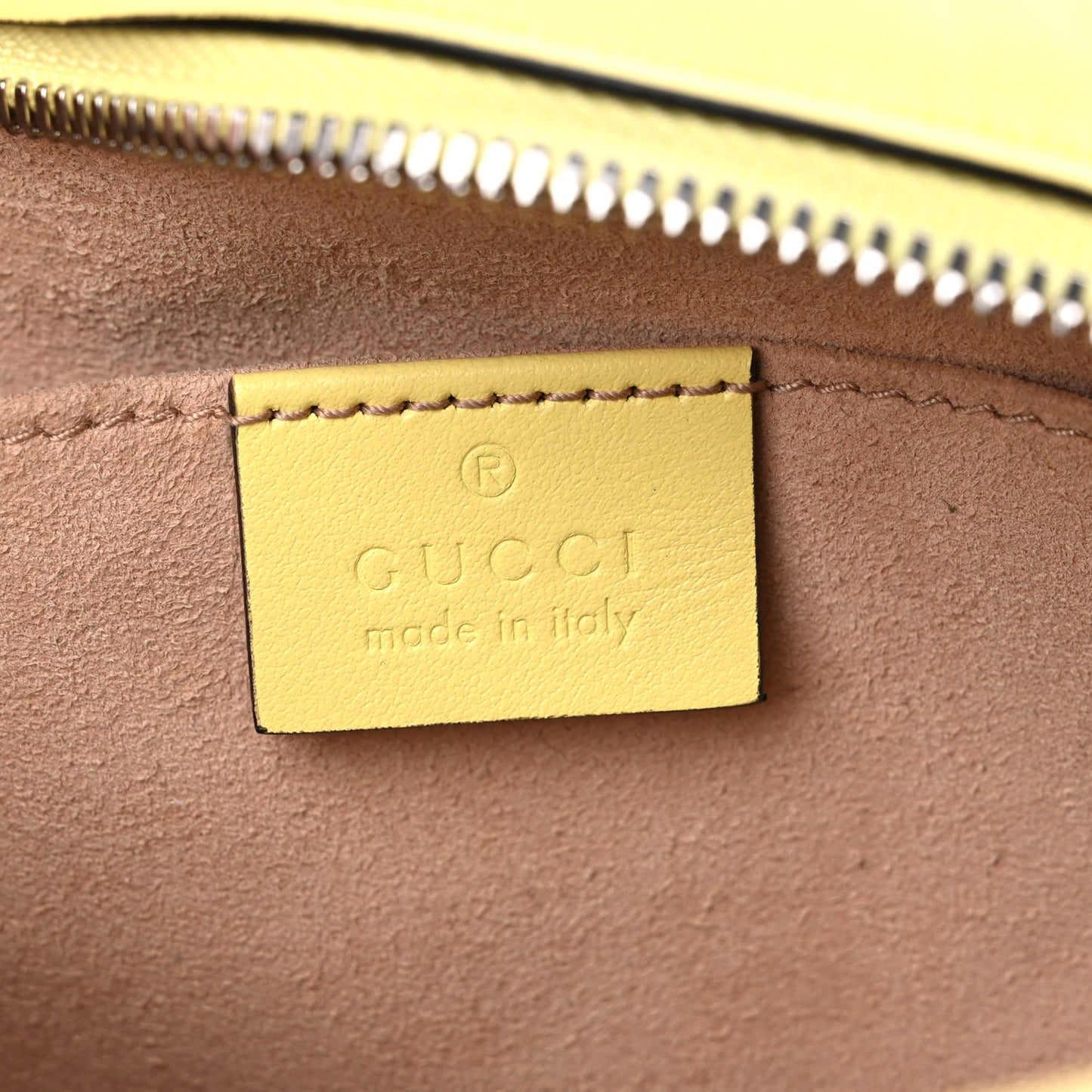 Calfskin Matelasse Small GG Marmont Chain Shoulder Bag Banana