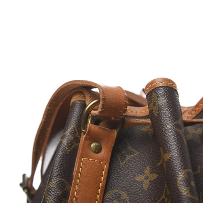Louis Vuitton Monogram Petit Noe 15 of 17