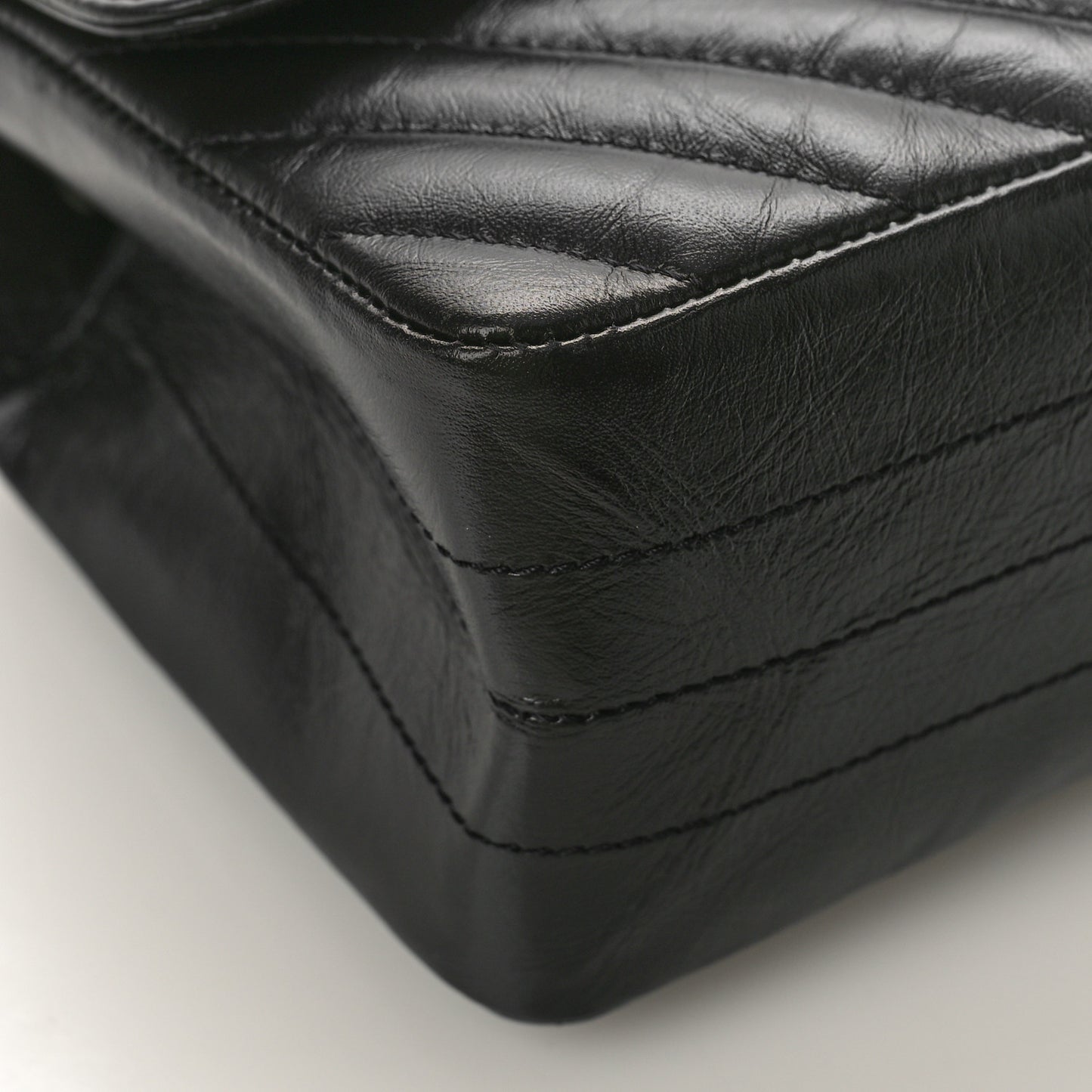 Aged Calfskin Chevron Quilted 2.55 Reissue Mini Flap So Black