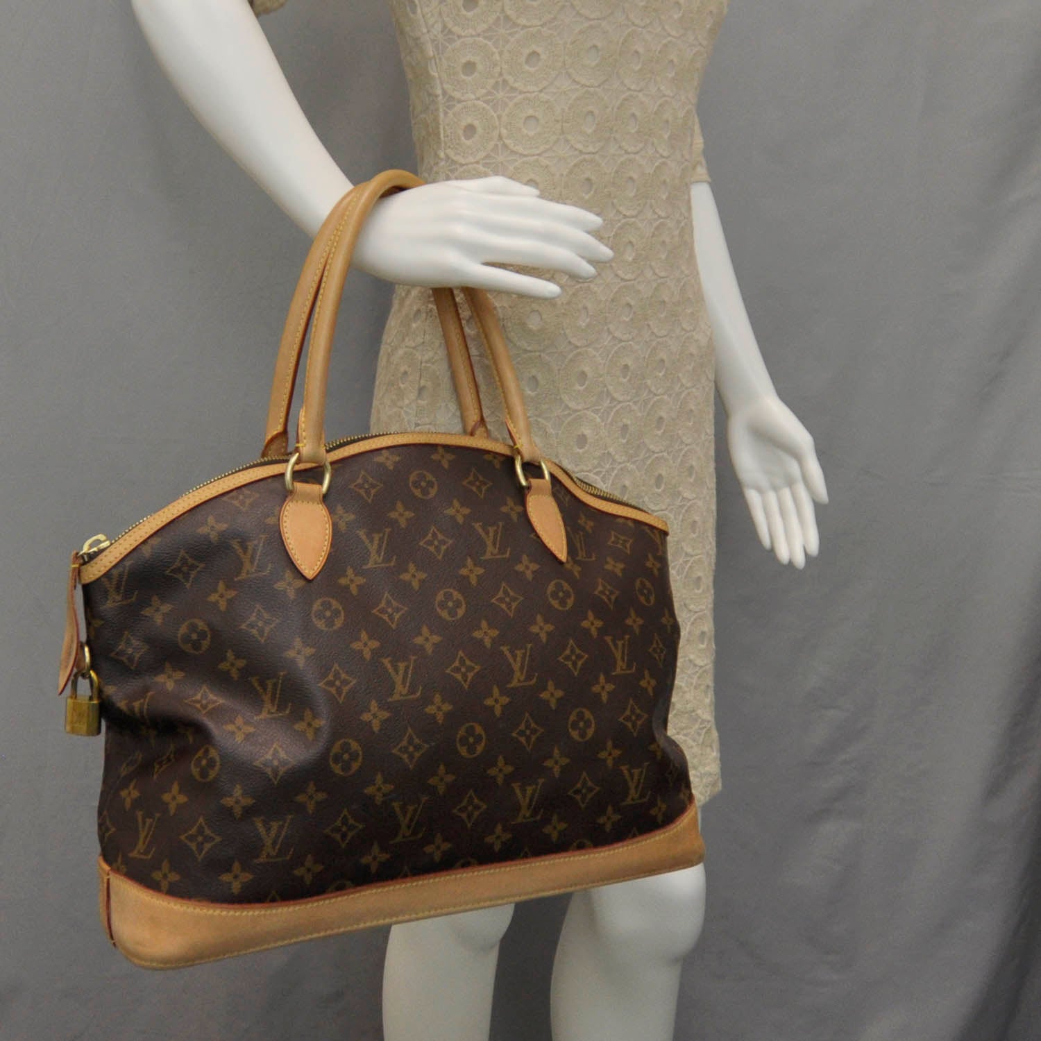 Louis Vuitton Monogram Lockit Horizontal 2 of 8