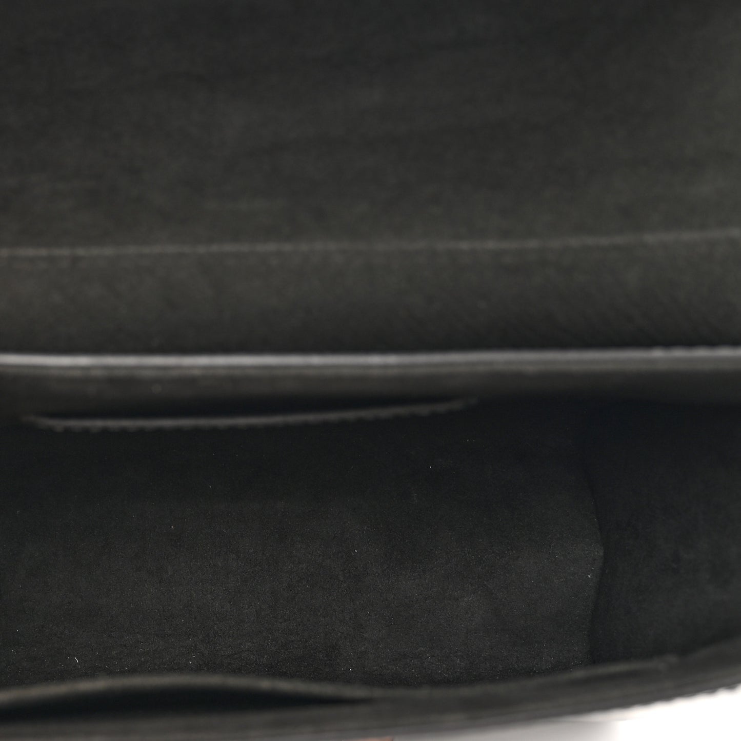 Epi Twist Shoulder Bag MM Etain
