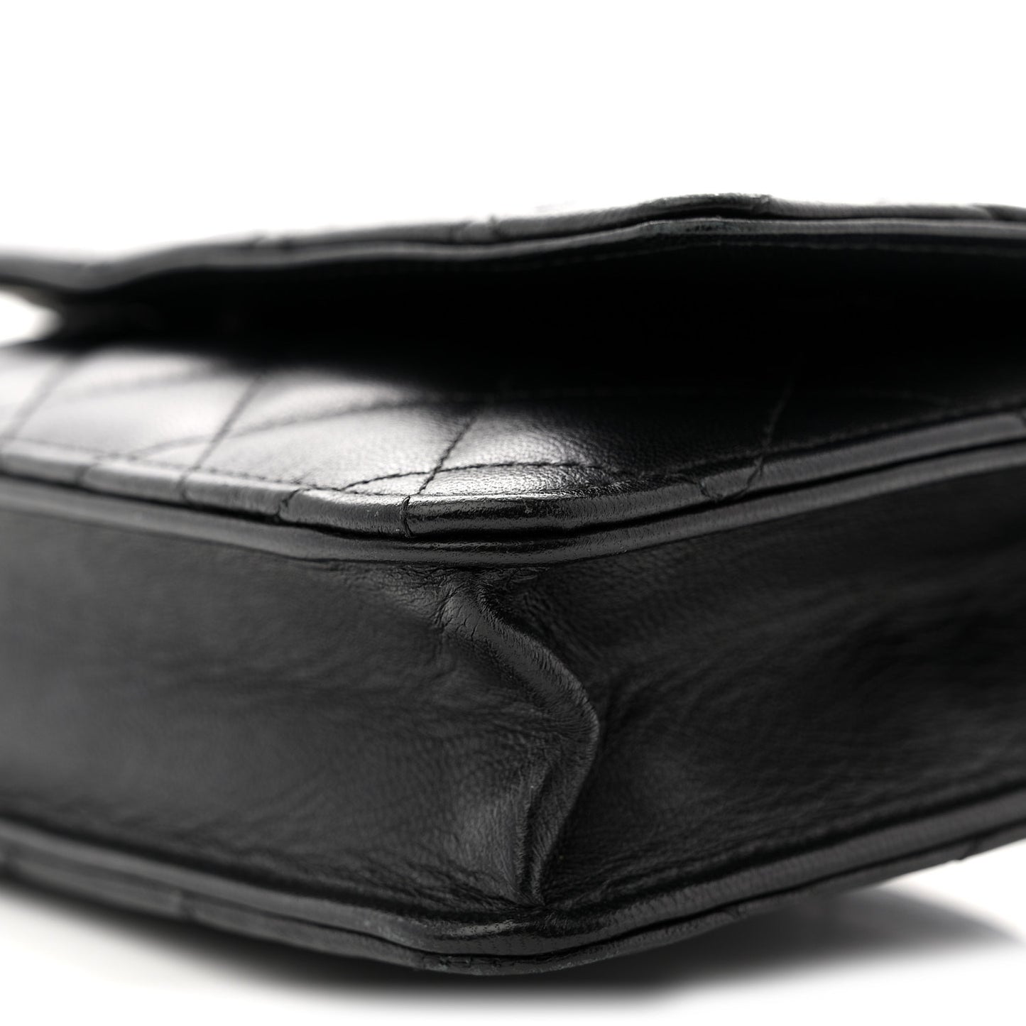 Lambskin Quilted Wallet On Chain WOC Black